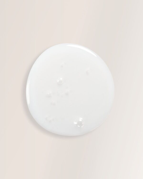 MAGRADA ORGANIC COSMETICS - Plaukų šampūnas su rabarbaru ir alaviju - 250 ml