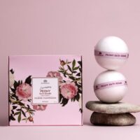 MAGRADA ORGANIC COSMETICS - MAGRADA vonios burbulai su bijūnų žiedų kvapu ir vitaminu E – rinkinys 4 vnt.