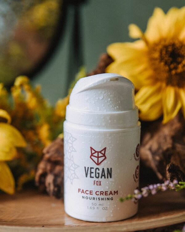 Face_cream_nourishing-1.jpg VEGAN FOX - Minkštinamas veido kremas, 50 ml