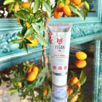 VEGAN FOX - Veido šveitiklis su pieno rūgštimi – 50 ml