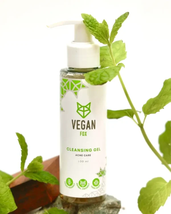 acne-care-attirosa-zeleja.webp VEGAN FOX - Prausimosi gelis probleminei ir į aknę linkusiai odai, 100 ml