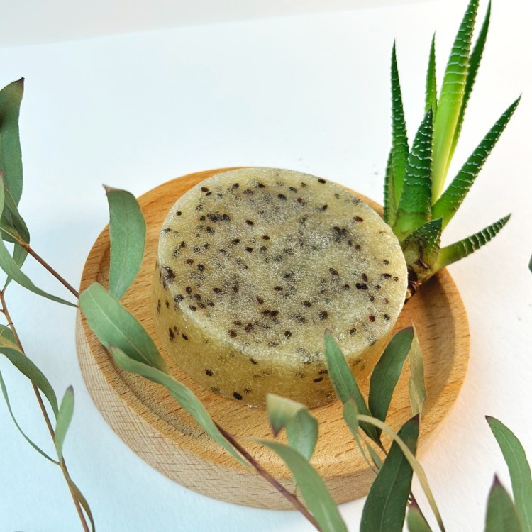 VEGAN FOX - Šveičiamoji kūno plytelė su kivio sėklomis – 75 g