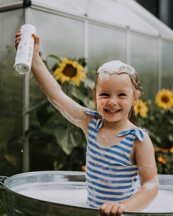 LUUV - Vaikiškas vanilinis šampūnas COSMOS, 200 ml