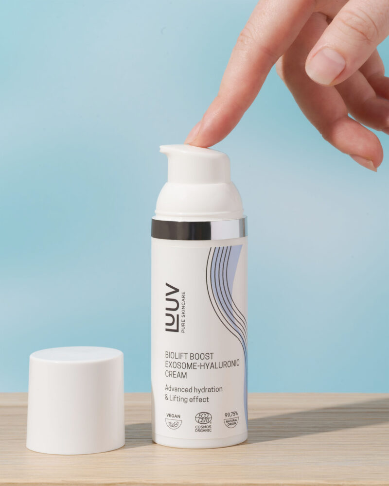 LUUV - BioLift natūralus veido kremas su egzosomomis ir hialurono rūgštimi, COSMOS sertifikuotas, 50 ml