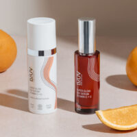 LUUV - Super Glow veido serumas su vitaminu C + D ir hialurono rūgštimi, 30 ml | Natūrali dieninė odos priežiūra COSMOS