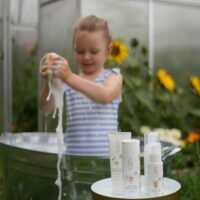 natural-kids-shampoo-pear-cosmos-200ml-c85165a1.jpg LUUV - Natūralus vaikų šampūnas „Kriaušė“ COSMOS, 200 ml