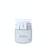 TILK! - Adore Me Turtingas Dekoltė Kremas su Liucerna ir Augaliniu Retinoliu 50ml